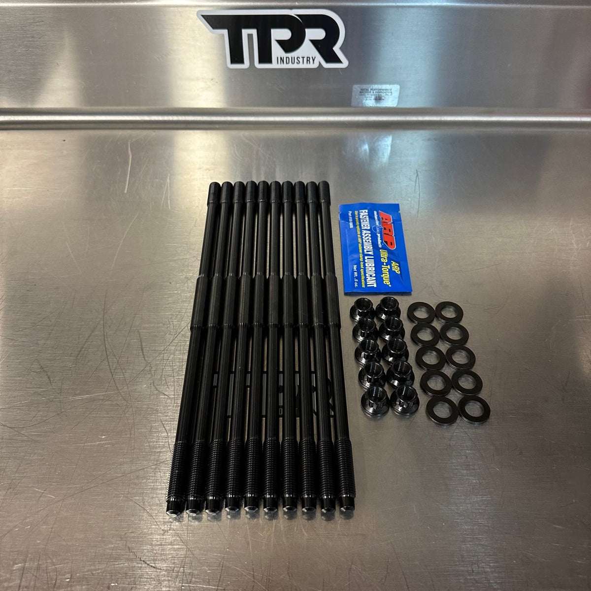 AR8682 - ARP 625+ Head Studs - Pro R – Treal Performance